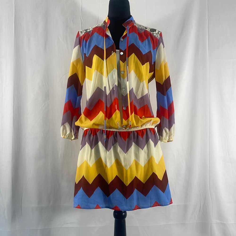 Gianni Bini mini Dress multi colored Chevron Long Sleeve Lace Detail,Medium - Picture 12 of 12
